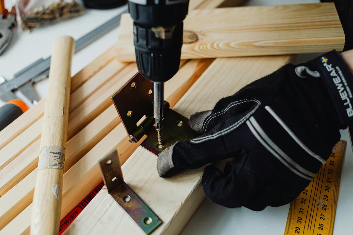 hinge repair in christchurch